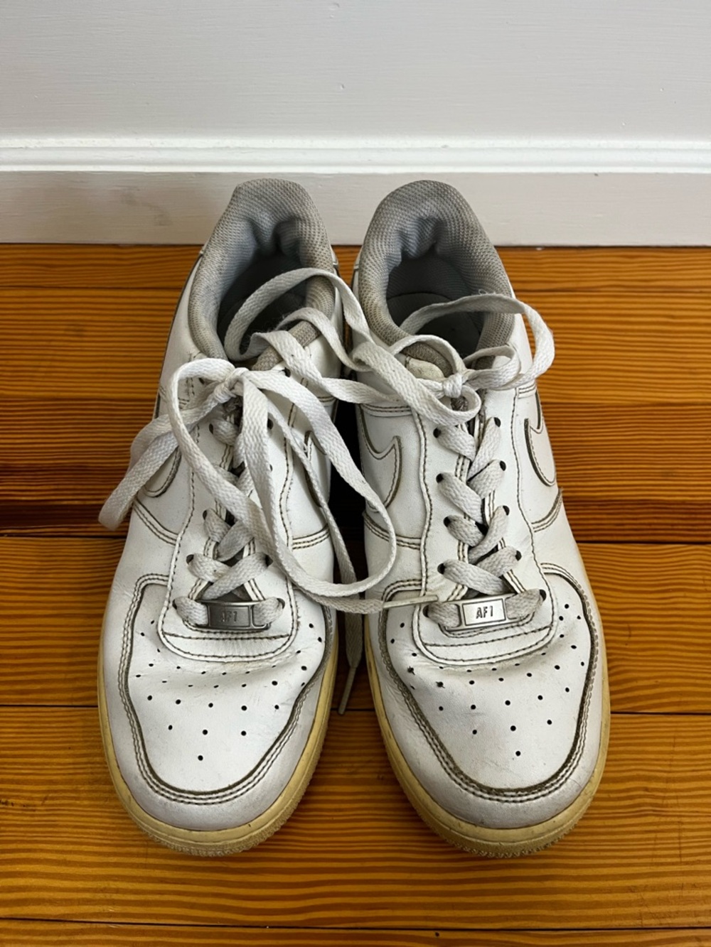 Nike Air Force 1 size 6Y